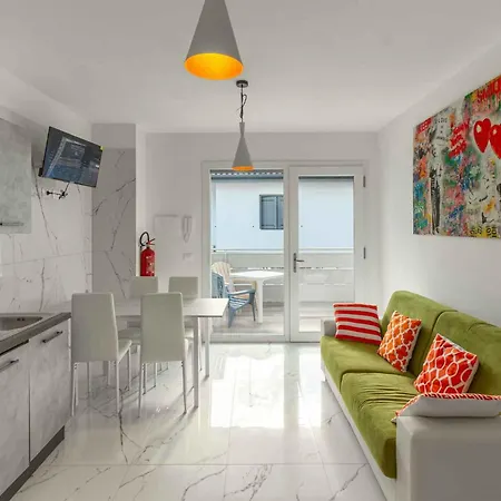 With Pool In 54751 Apartman