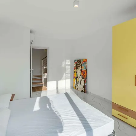 With Pool In 54751 Bibione