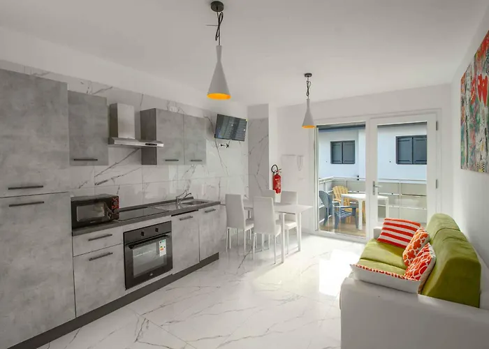 Apartment With Pool In 54751 *